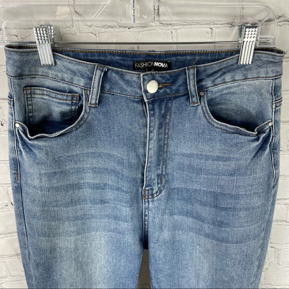 Fashion Nova High Waisted Jeans - Picture 3 of 7